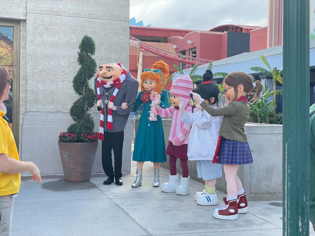 Universal Orlando Resort Holiday Guide 2022 earl ap parade 1