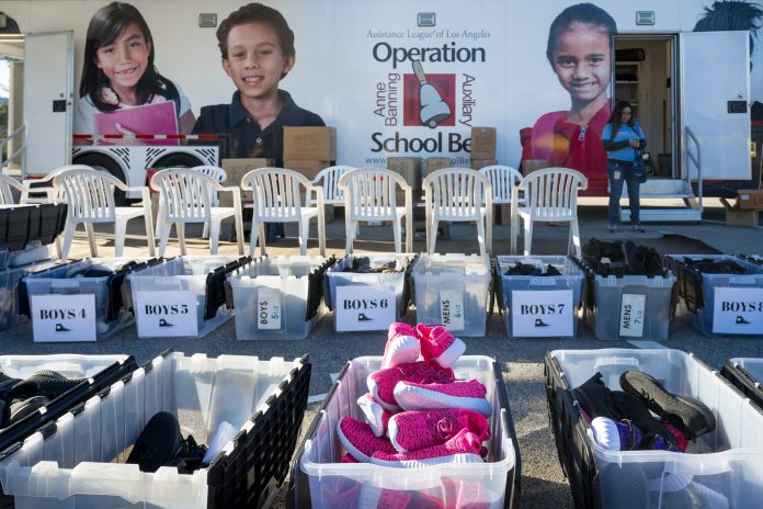 Universal Studios Hollywood Hosts Its 17th Annual Day of Giving