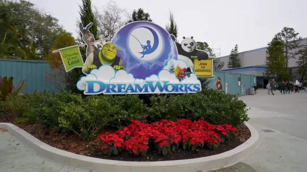 Universal Orlando Holiday 2023 Park Updates! Giant Ducks, Dreamworks Land & More