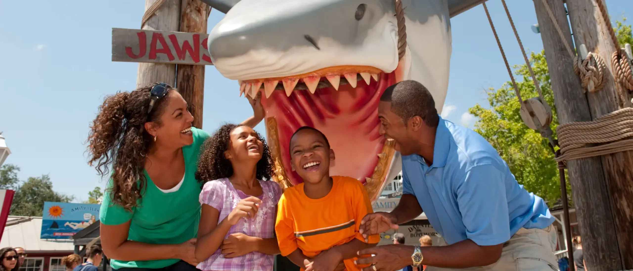 Universal Orlando Summer 2026: Best Things to Do, What to Prioritize, and What to Skip 3 Family posing with the Jaws photo opportunity at Universal Studios Florida