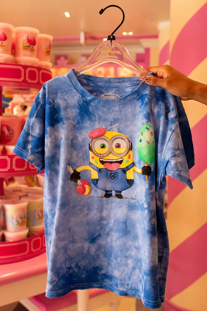 Best Minion Land Souvenirs at Universal Studios Florida 3 Blue Minion T-shirt displayed in Minion Land