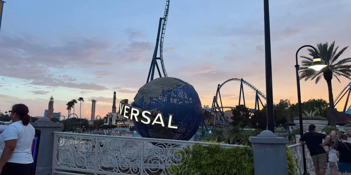 Reported Fire at Universal Employee Garage Did Not Disrupt Park Operations 2 Universal Orlando Resort globe and entrance area