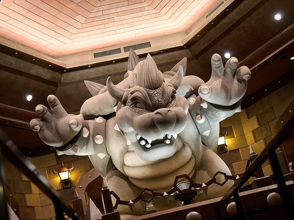 Mario Kart: Bowser's Challenge at Epic Universe: How the Race Really Works 5 Close-up of the Bowser statue in Mario Kart: Bowser’s Challenge