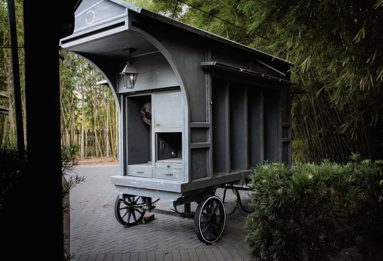 Diagon Alley Wagon Reportedly Listed for $125,000 in Florida 2 Rear and side view of a gray merchandise wagon